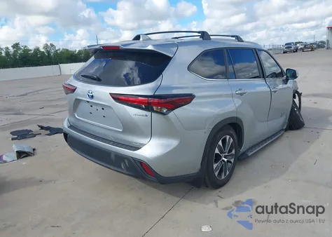 2024 Toyota Highlander Hybrid Xle из США, поврежденный, VIN 5TDKARAH3RS538121